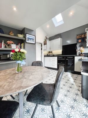 Kitchen- click for photo gallery